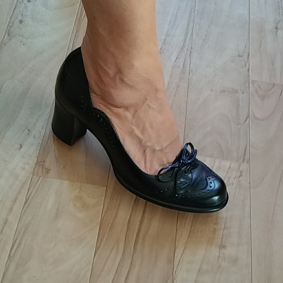 Nine West shoes - Picture 7 of 8